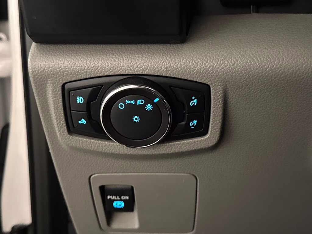 2017 Oxford White Ford F-150 XL RWD Truck