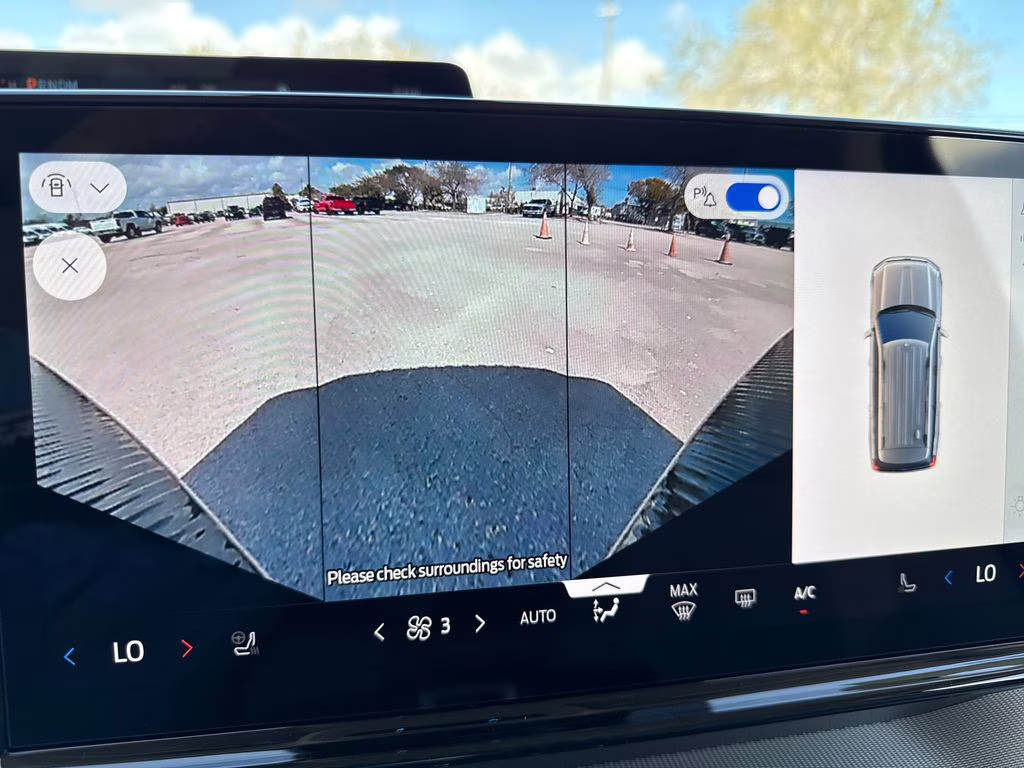 2026 Star White Metallic Tri-Coat Ford Expedition Active RWD SUV