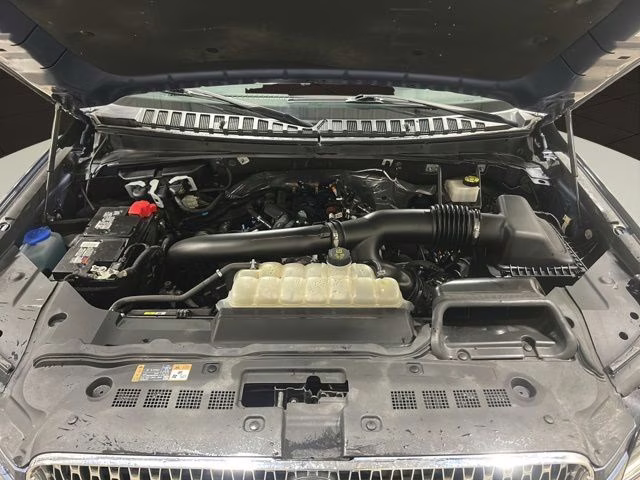 2023 Ocean Drive Blue Metallic Tinted Clearcoat Lincoln Navigator Reserve 4X4 SUV