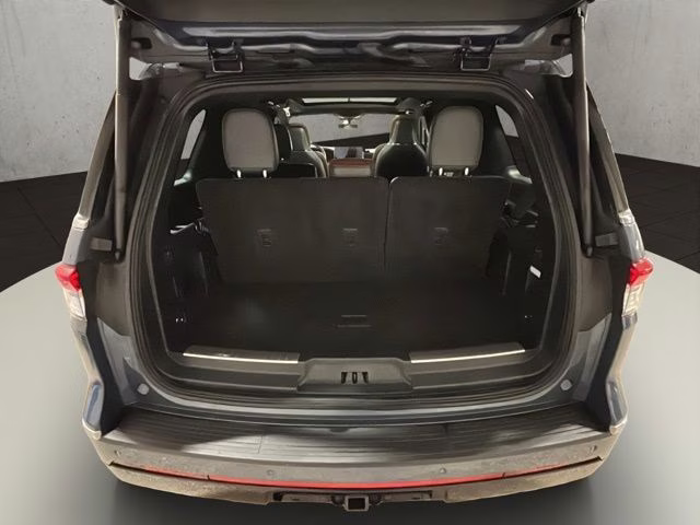 2023 Ocean Drive Blue Metallic Tinted Clearcoat Lincoln Navigator Reserve 4X4 SUV