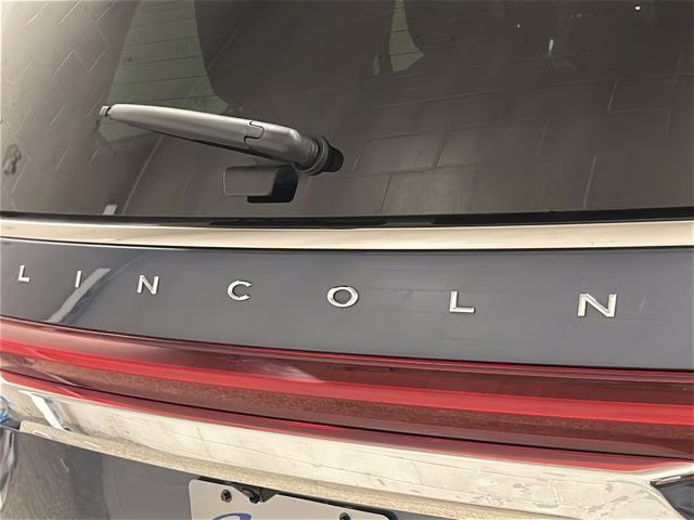 2023 Ocean Drive Blue Metallic Tinted Clearcoat Lincoln Navigator Reserve 4X4 SUV