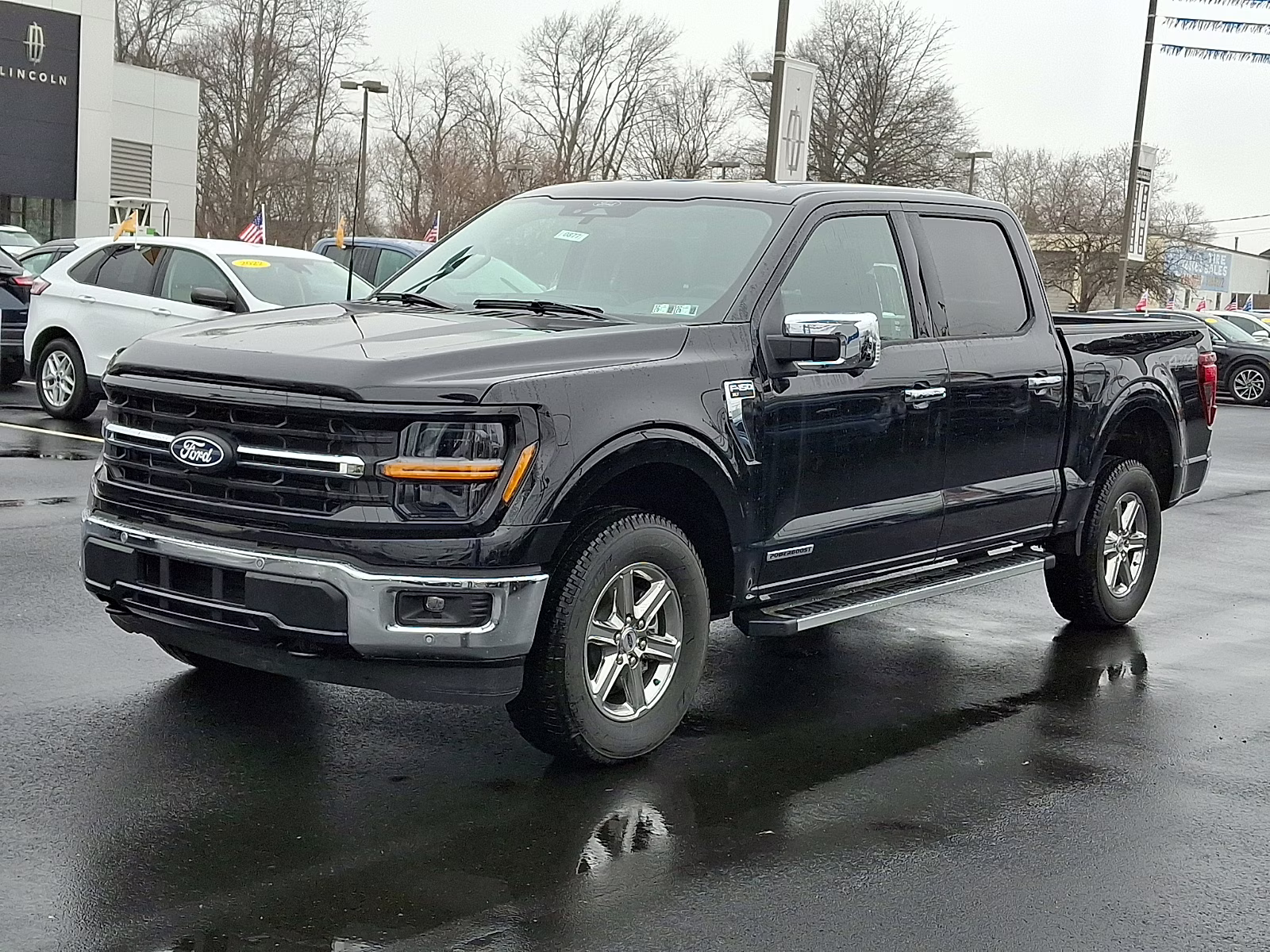 2025 Agate Black Metallic - UM Ford F-150 XLT 4X4