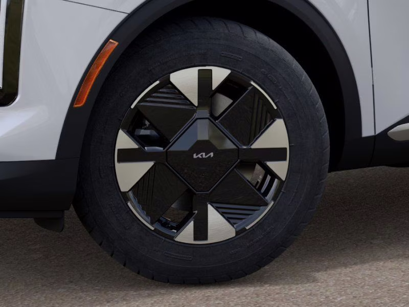 2026 Snow White Pearl Kia Sportage Hybrid LX FWD SUV