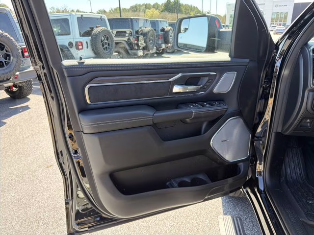 2026 Diamond Black Crystal Pearlcoat Ram 1500 Laramie 4X4 Truck