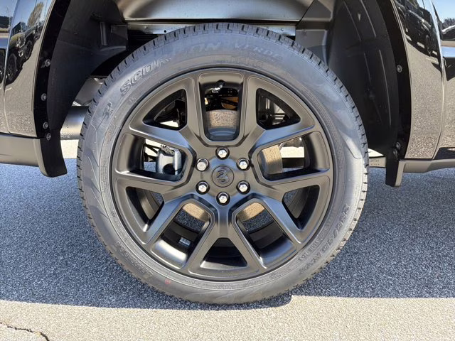 2026 Diamond Black Crystal Pearlcoat Ram 1500 Laramie 4X4 Truck