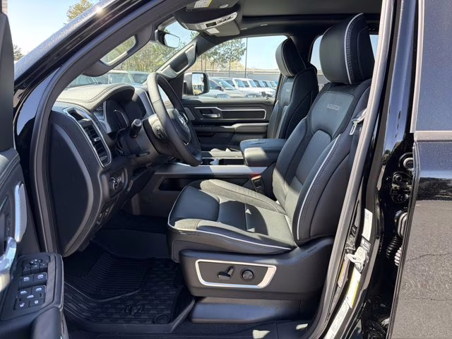 2026 Diamond Black Crystal Pearlcoat Ram 1500 Laramie 4X4 Truck