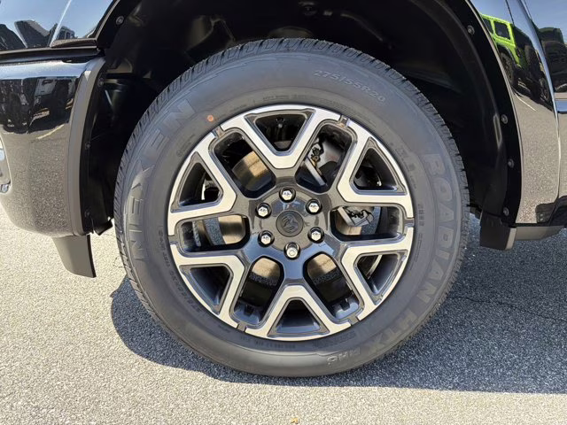 2026 Diamond Black Crystal Pearlcoat Ram 1500 Laramie 4X4 Truck