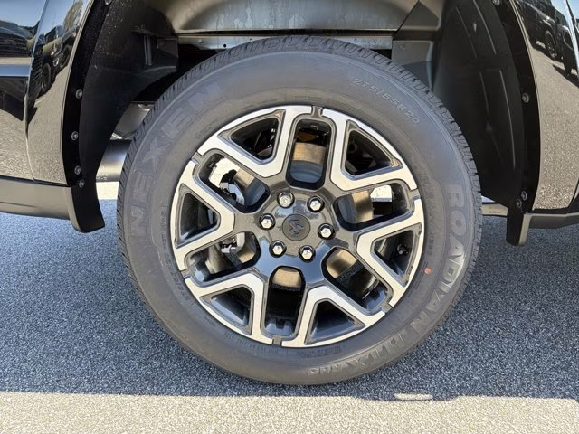 2026 Diamond Black Crystal Pearlcoat Ram 1500 Laramie 4X4 Truck