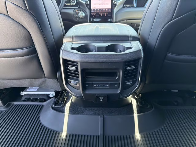 2026 Diamond Black Crystal Pearlcoat Ram 1500 Laramie 4X4 Truck