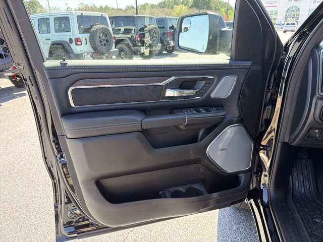 2026 Diamond Black Crystal Pearlcoat Ram 1500 Laramie 4X4 Truck