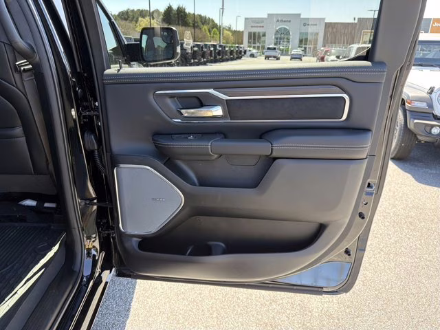 2026 Diamond Black Crystal Pearlcoat Ram 1500 Laramie 4X4 Truck