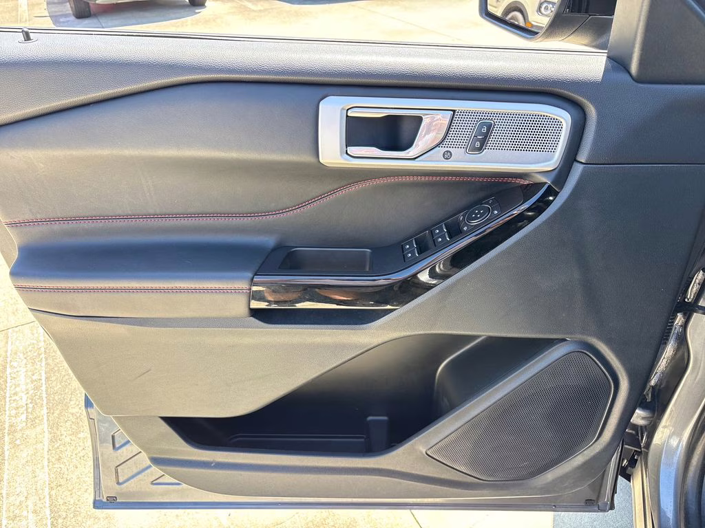 2022 Gray Metallic Ford Explorer ST-Line 4X4 SUV