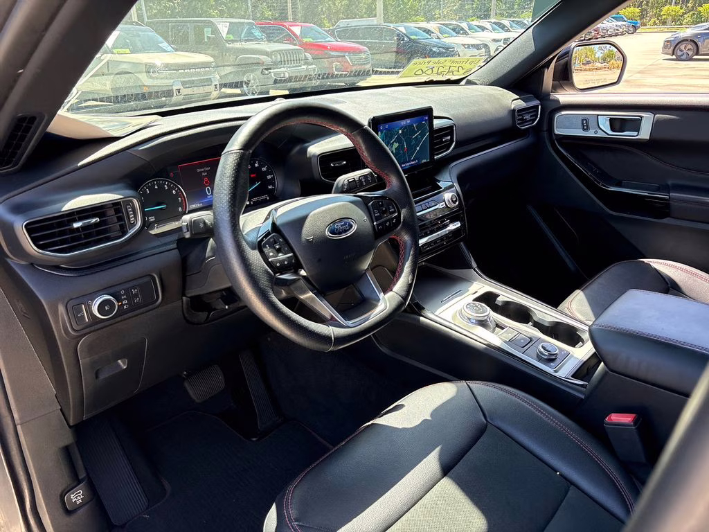 2022 Gray Metallic Ford Explorer ST-Line 4X4 SUV