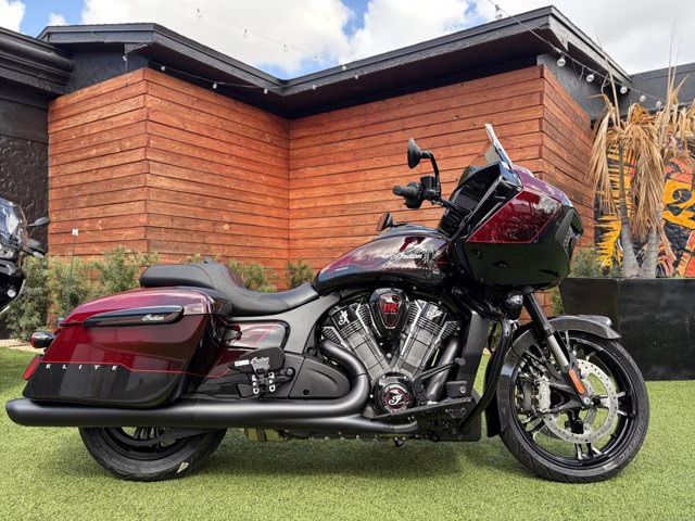2026 BLACK CRYSTAL Indian CHALLENGER ELITE, 125 RED W/ BLK CRSTL,125th Anniversary