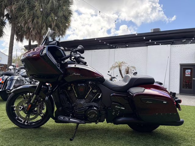 2026 BLACK CRYSTAL Indian CHALLENGER ELITE, 125 RED W/ BLK CRSTL,125th Anniversary