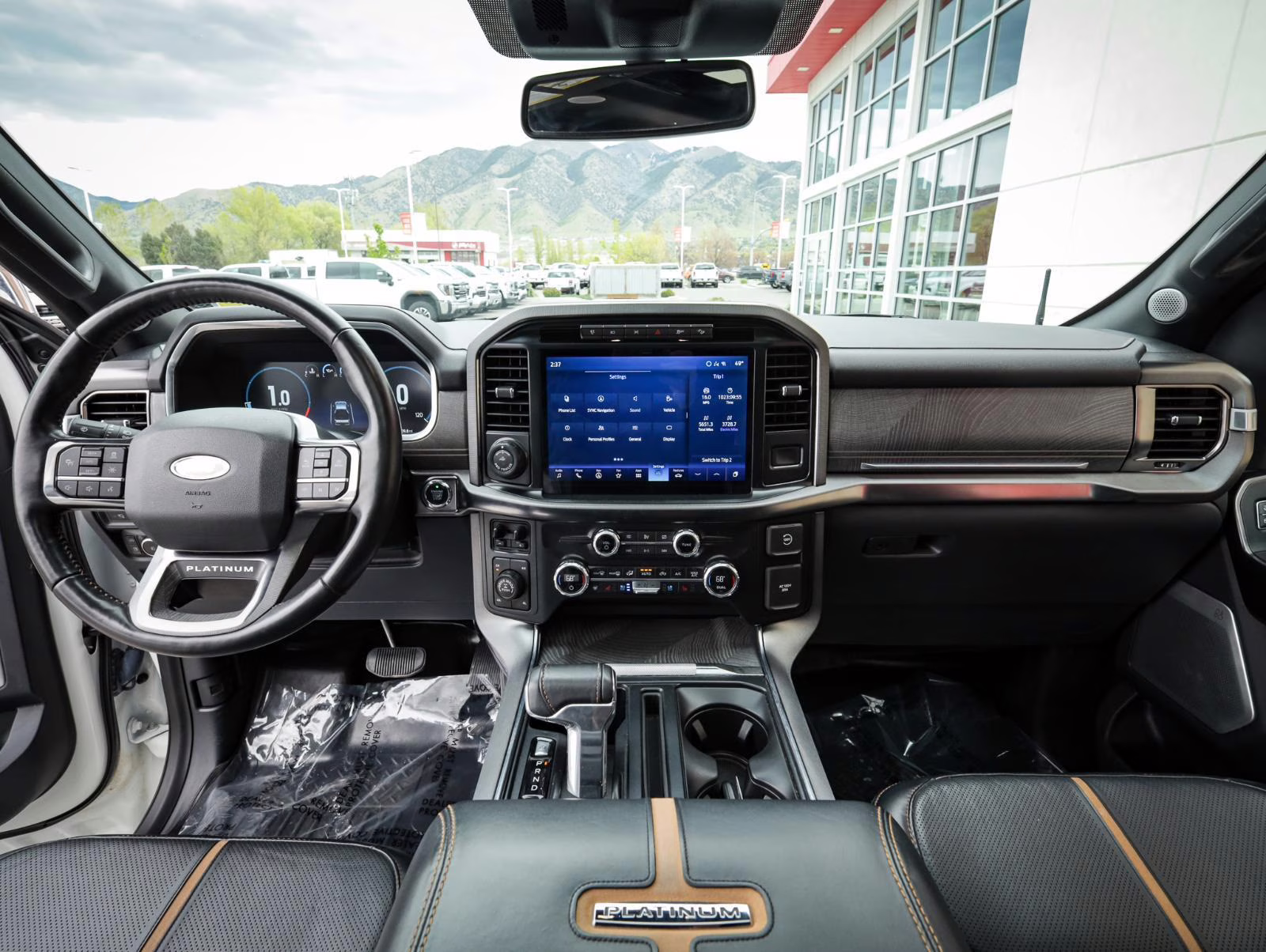 2021 Star White Metallic Tri-Coat Ford F-150 Platinum 4X4 Truck