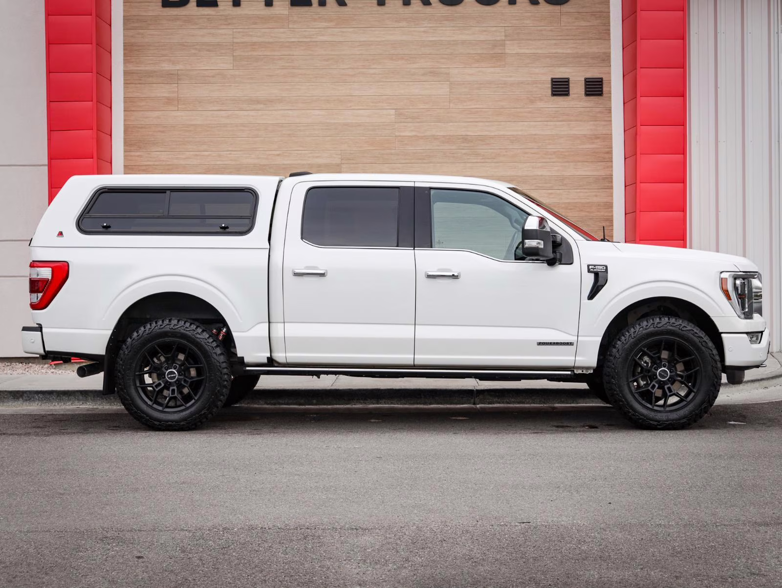 2021 Star White Metallic Tri-Coat Ford F-150 Platinum 4X4 Truck