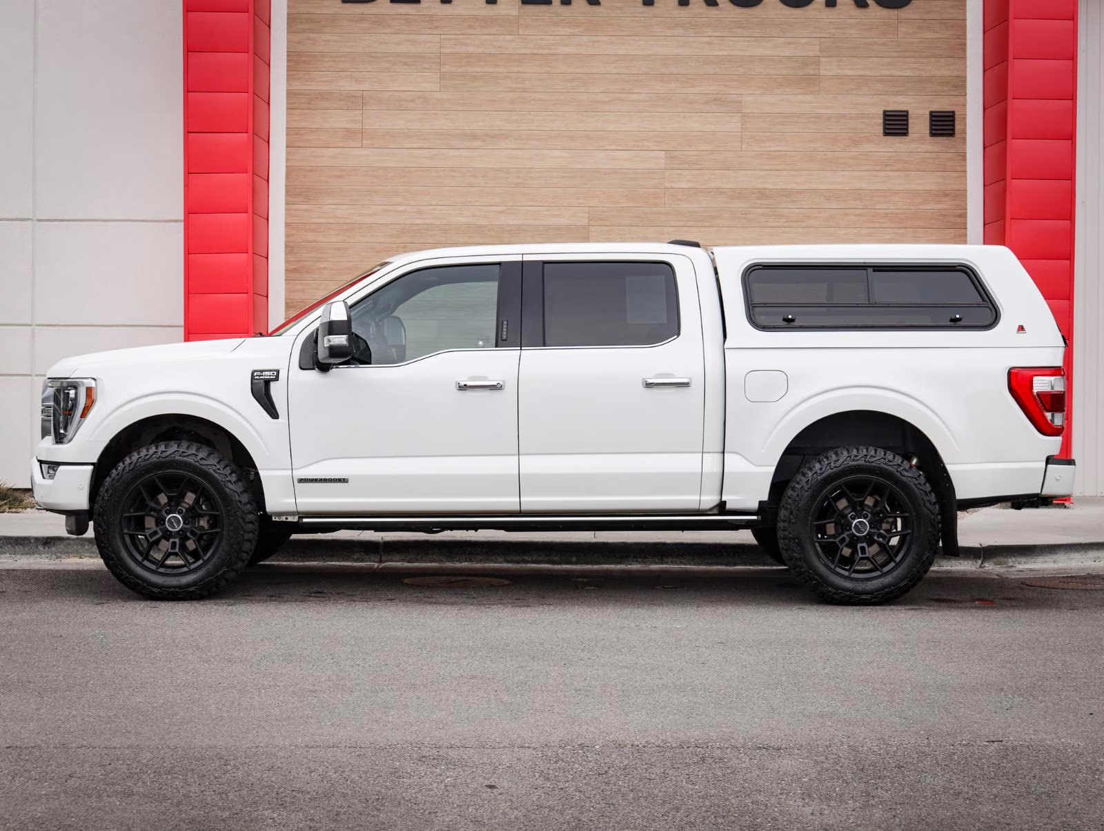 2021 Star White Metallic Tri-Coat Ford F-150 Platinum 4X4 Truck