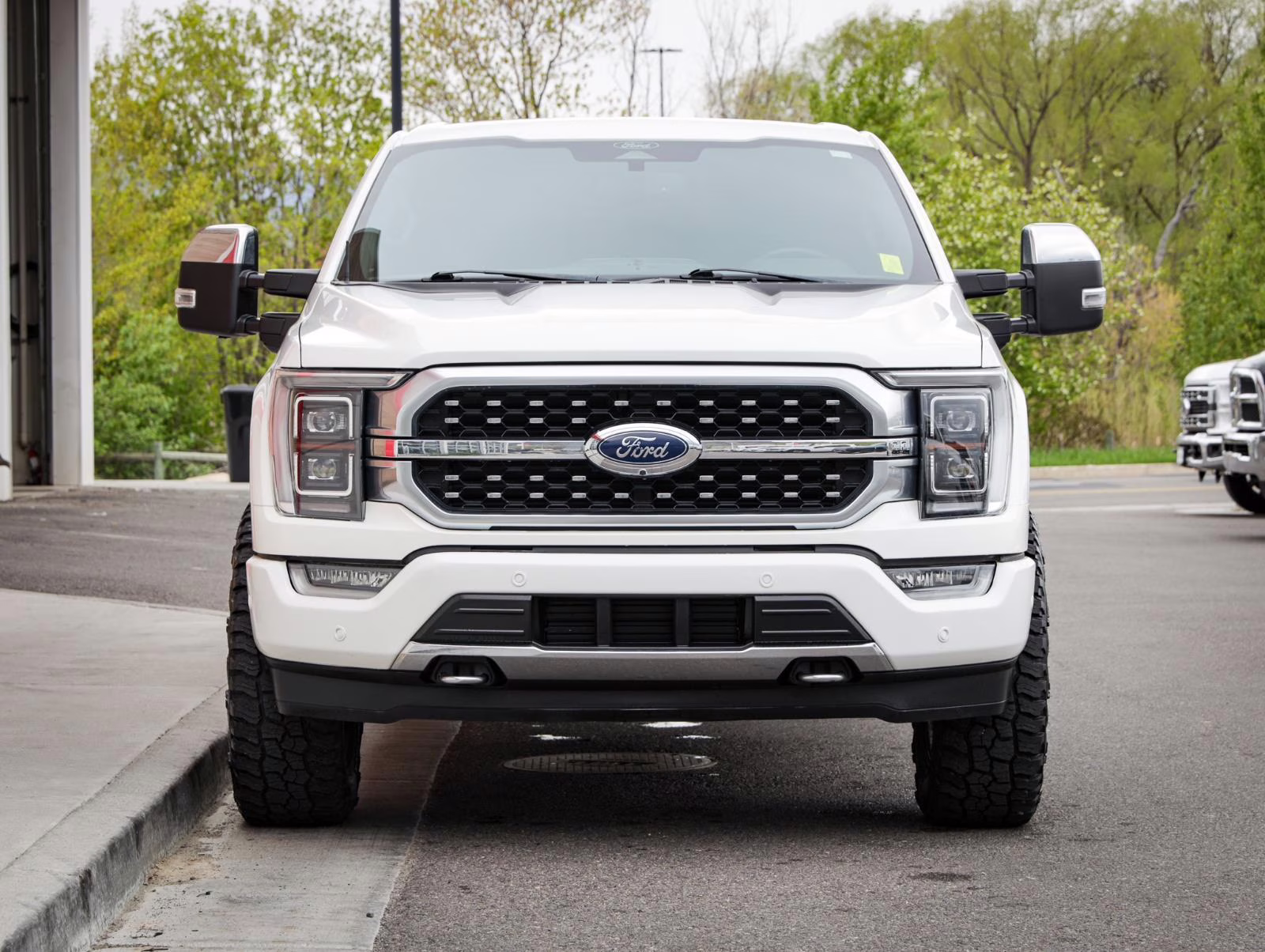 2021 Star White Metallic Tri-Coat Ford F-150 Platinum 4X4 Truck