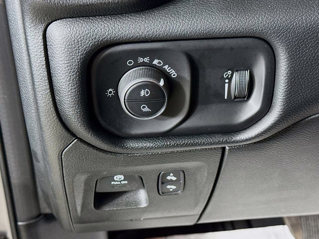 2021 Billet Silver Metallic Clearcoat Ram 1500 Big Horn/Lone Star 4X4 Truck