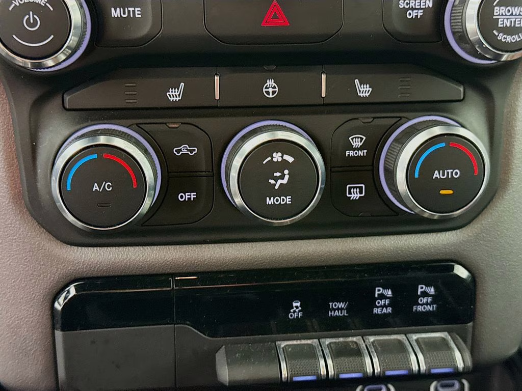 2021 Billet Silver Metallic Clearcoat Ram 1500 Big Horn/Lone Star 4X4 Truck