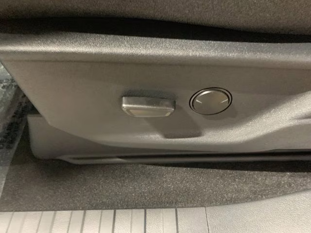 2026 Oxford White Ford Super Duty F-250 SRW XLT 4X4 Truck