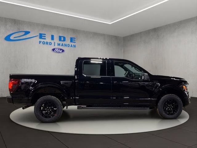 2026 Agate Black Metallic Ford F-150 XLT Black Appearance 4X4 Truck