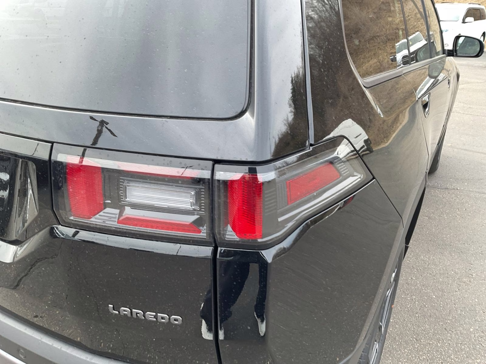 2026 Diamond Black Crystal Pearlcoat Jeep Cherokee Laredo 4X4 SUV