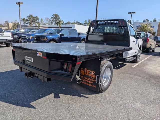 2026 Oxford White Ford Super Duty F-350 DRW XL 4X4 Truck