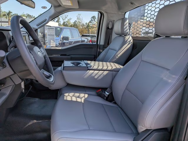 2026 Oxford White Ford Super Duty F-350 DRW XL 4X4 Truck