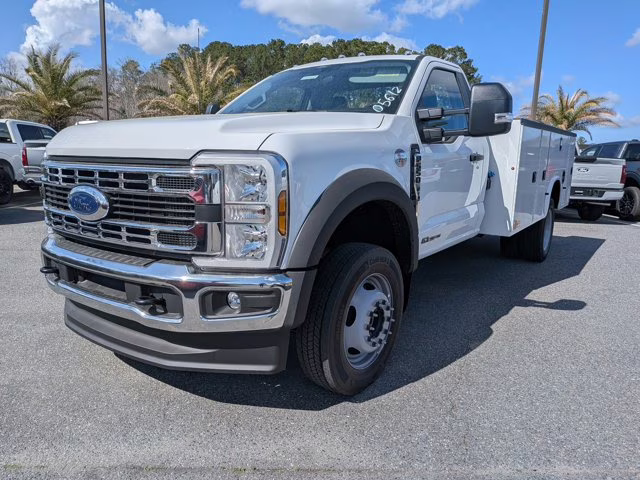 2026 Oxford White Ford Super Duty F-550 DRW XL 4X4 Truck