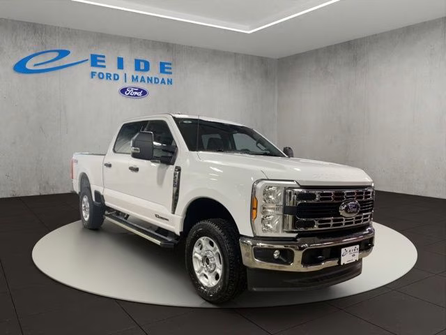 2026 Oxford White Ford Super Duty F-250 SRW XLT 4X4 Truck