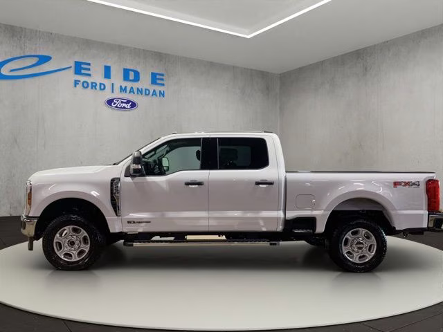 2026 Oxford White Ford Super Duty F-250 SRW XLT 4X4 Truck