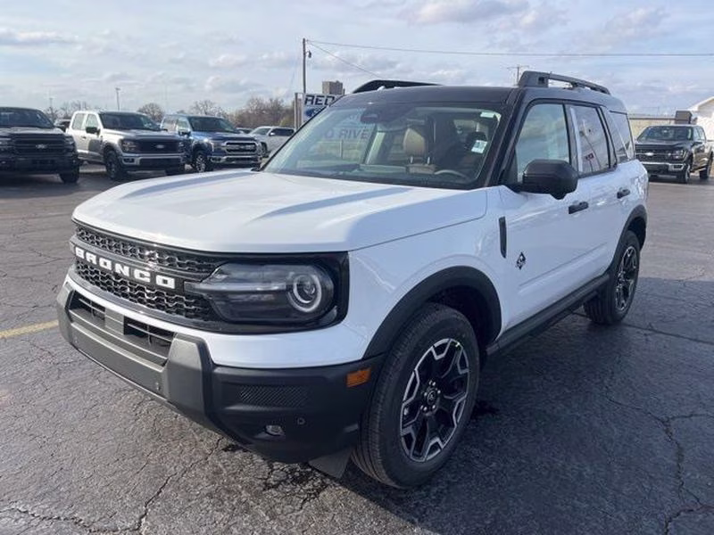 2026 Oxford White Ford Bronco Sport Outer Banks 4X4 SUV