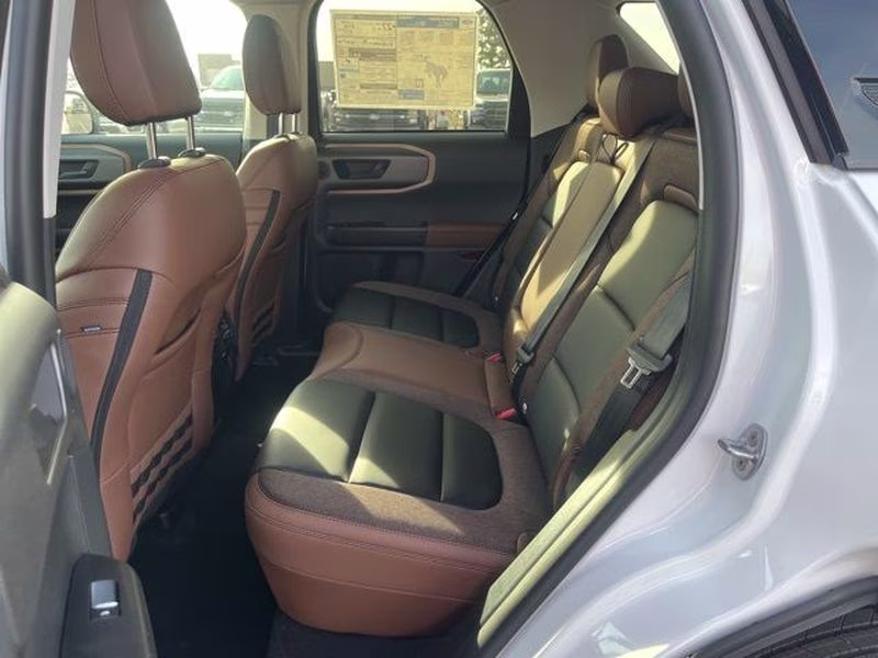 2026 Oxford White Ford Bronco Sport Outer Banks 4X4 SUV