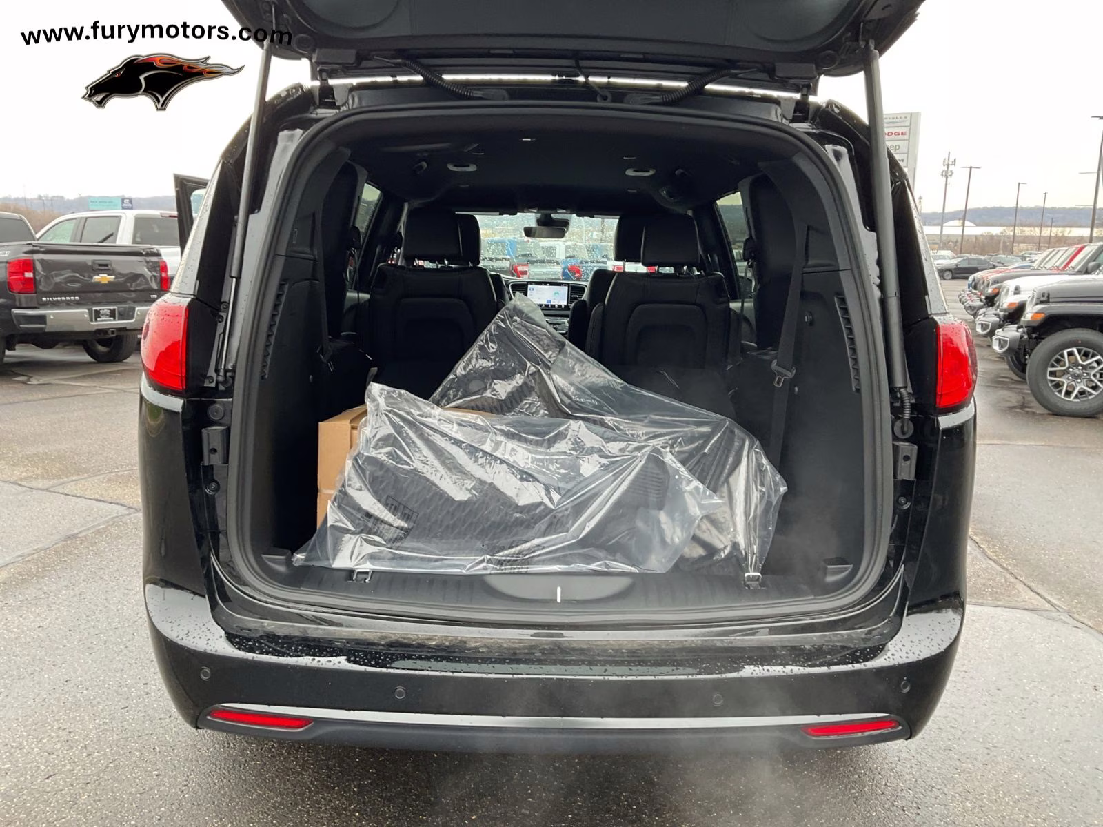 2026 Diamond Black Crystal Pearlcoat Chrysler Voyager LX FWD Van