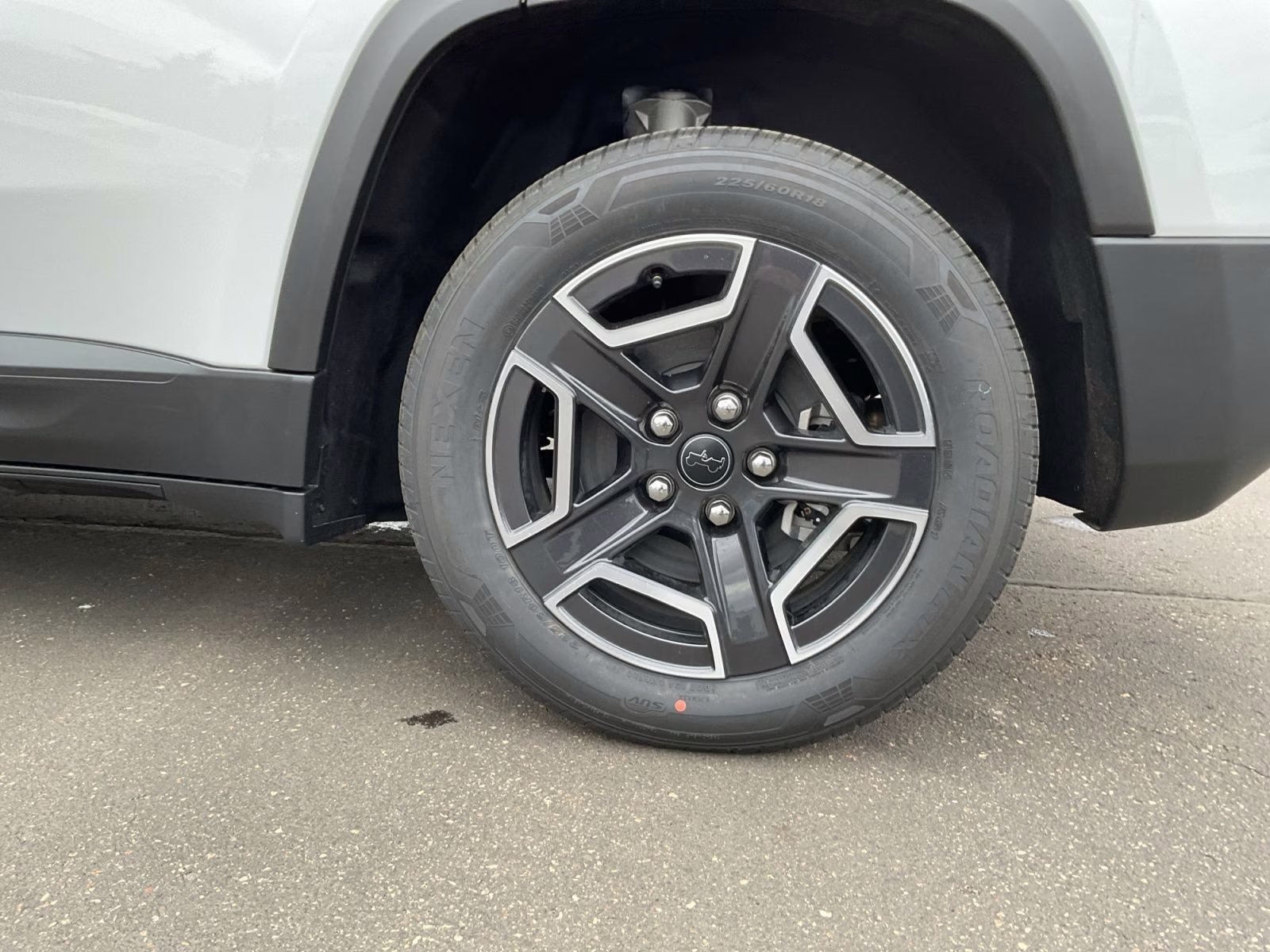 2026 Bright White Clearcoat Jeep Cherokee Laredo 4X4 SUV