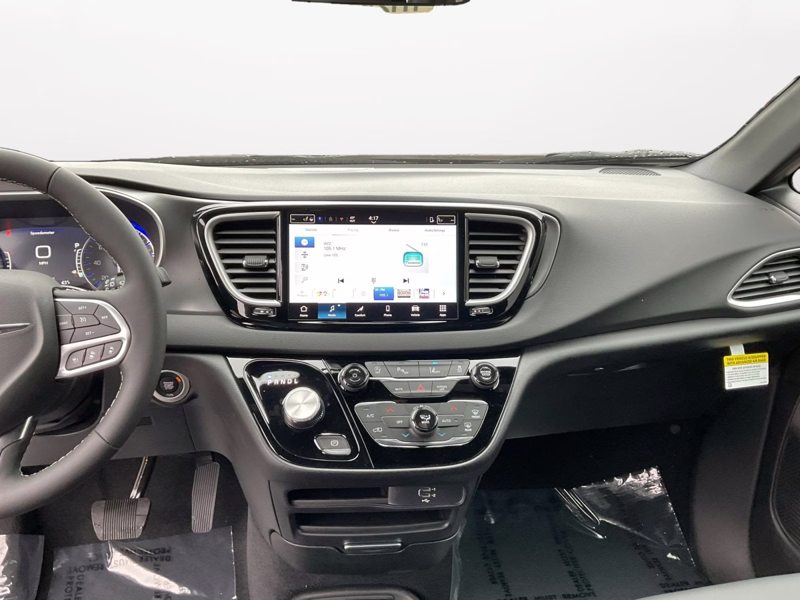 2026 Diamond Black Crystal Pearlcoat Chrysler Voyager LX FWD Van