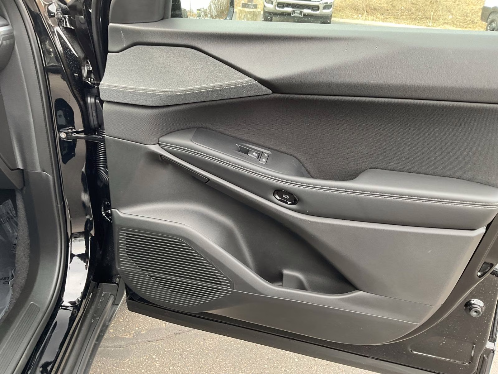 2026 Diamond Black Crystal Pearlcoat Jeep Cherokee Laredo 4X4 SUV