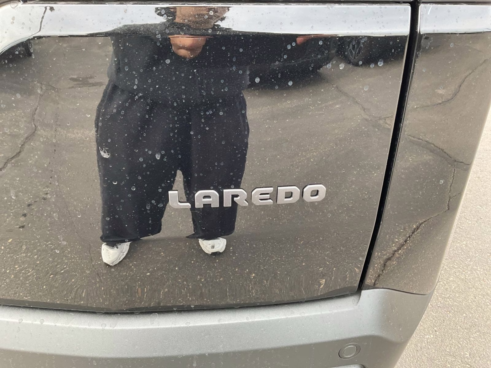 2026 Diamond Black Crystal Pearlcoat Jeep Cherokee Laredo 4X4 SUV