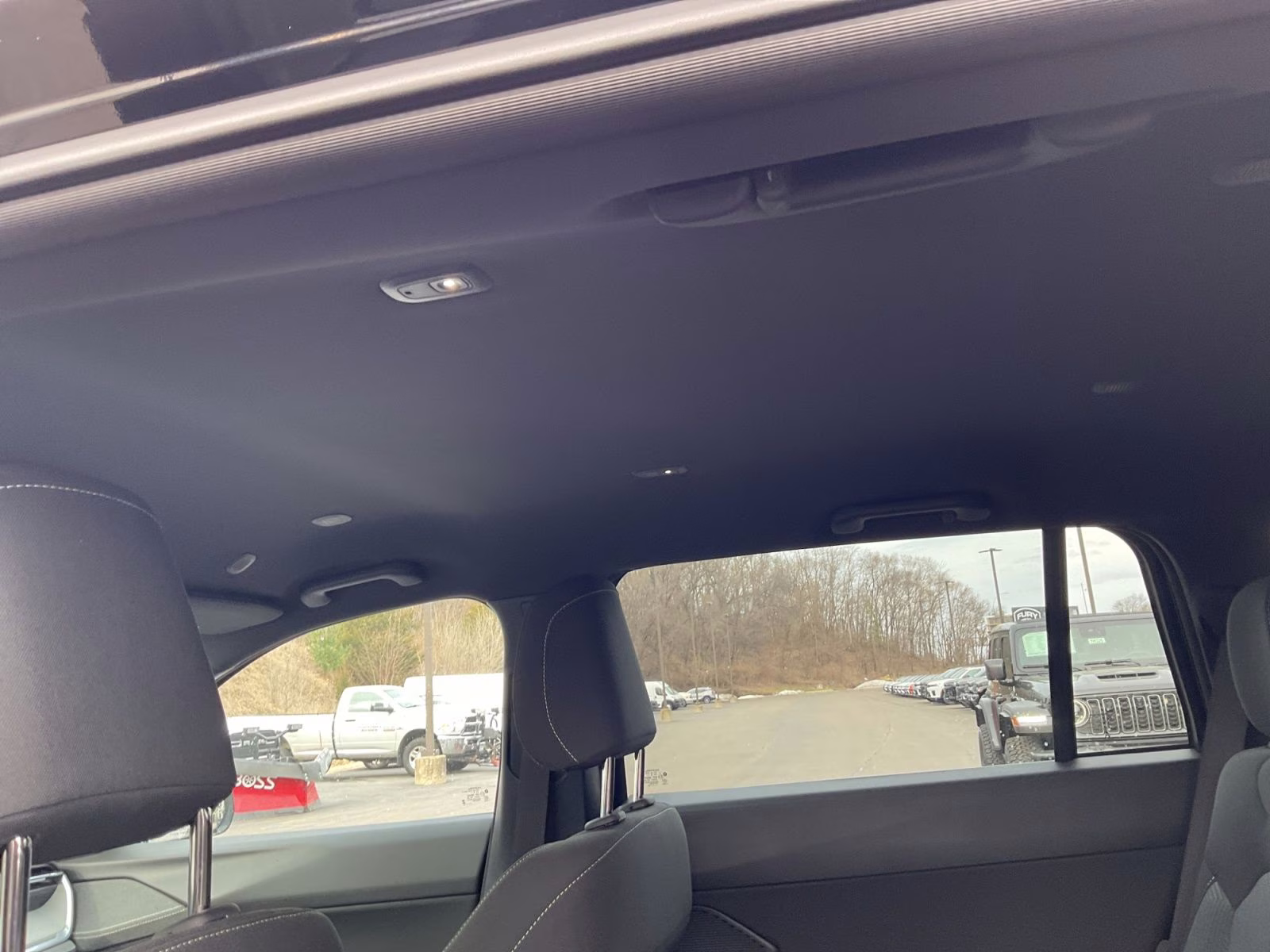 2026 Diamond Black Crystal Pearlcoat Jeep Cherokee Laredo 4X4 SUV