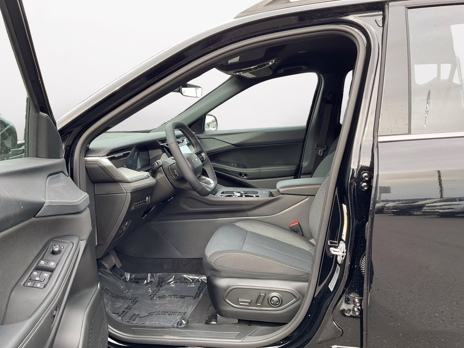 2026 Diamond Black Crystal Pearlcoat Jeep Cherokee Laredo 4X4 SUV