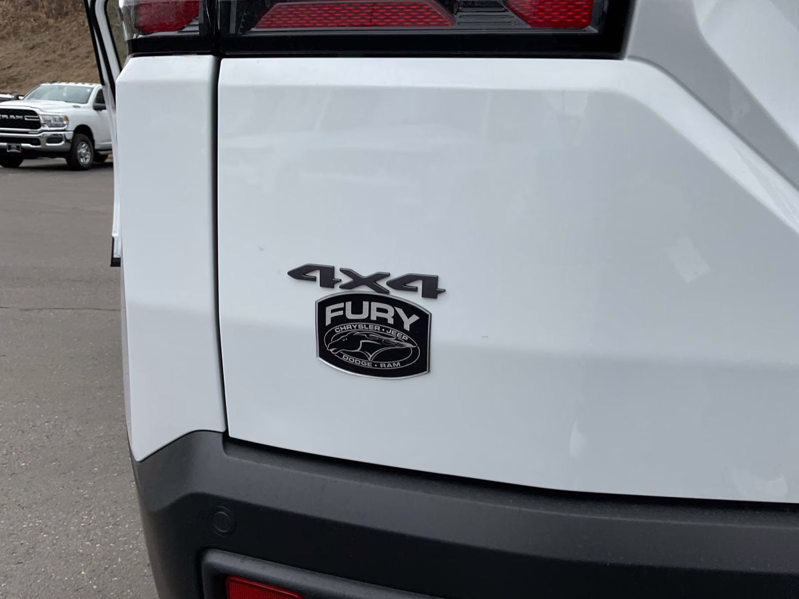 2026 Bright White Clearcoat Jeep Cherokee Laredo 4X4 SUV