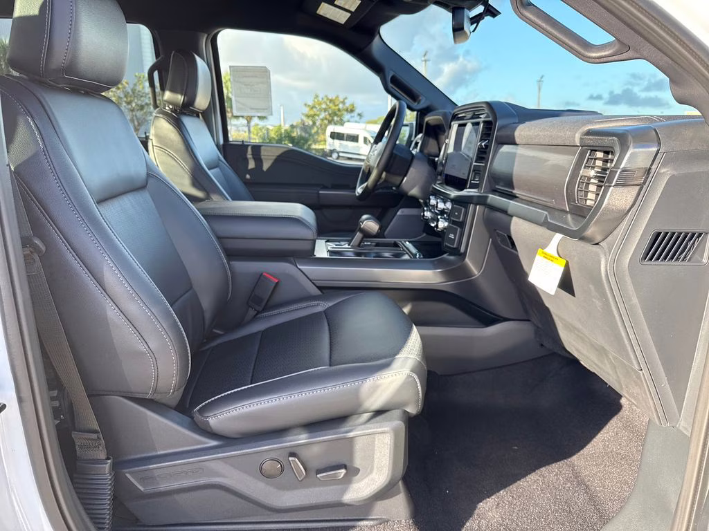 2026 Oxford White Ford F-150 Lariat RWD Truck