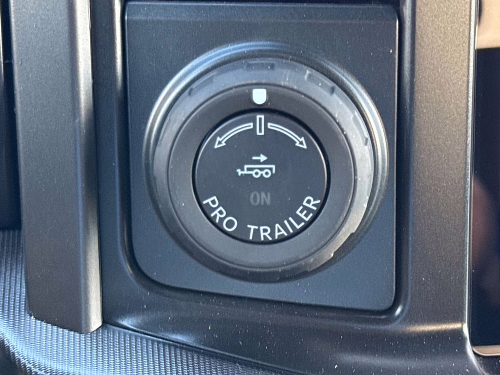 2026 Oxford White Ford F-150 Lariat RWD Truck