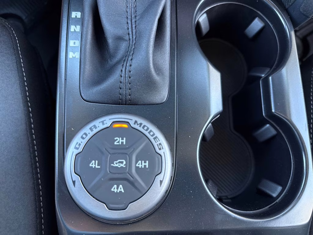 2026 Oxford White Ford Bronco Badlands 4X4 SUV