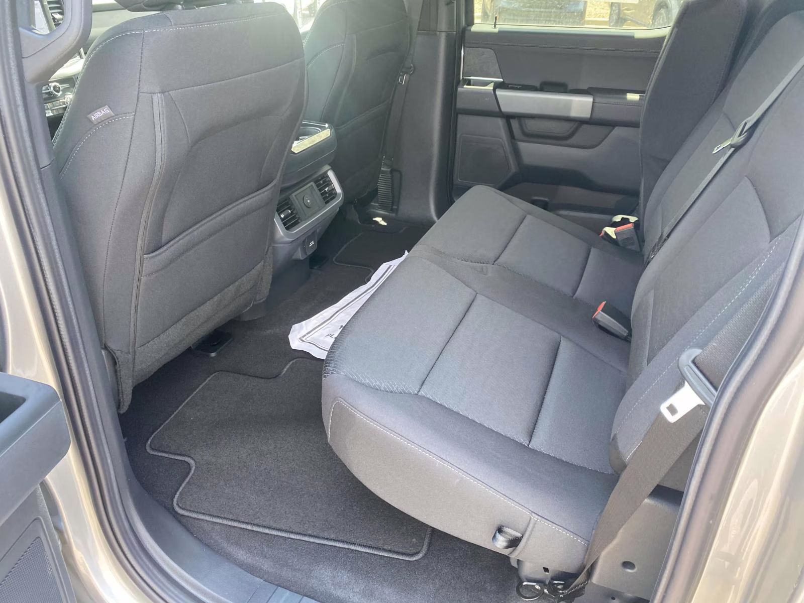 2025 Iconic Silver Metallic Ford F-150 XLT 4X4 Truck