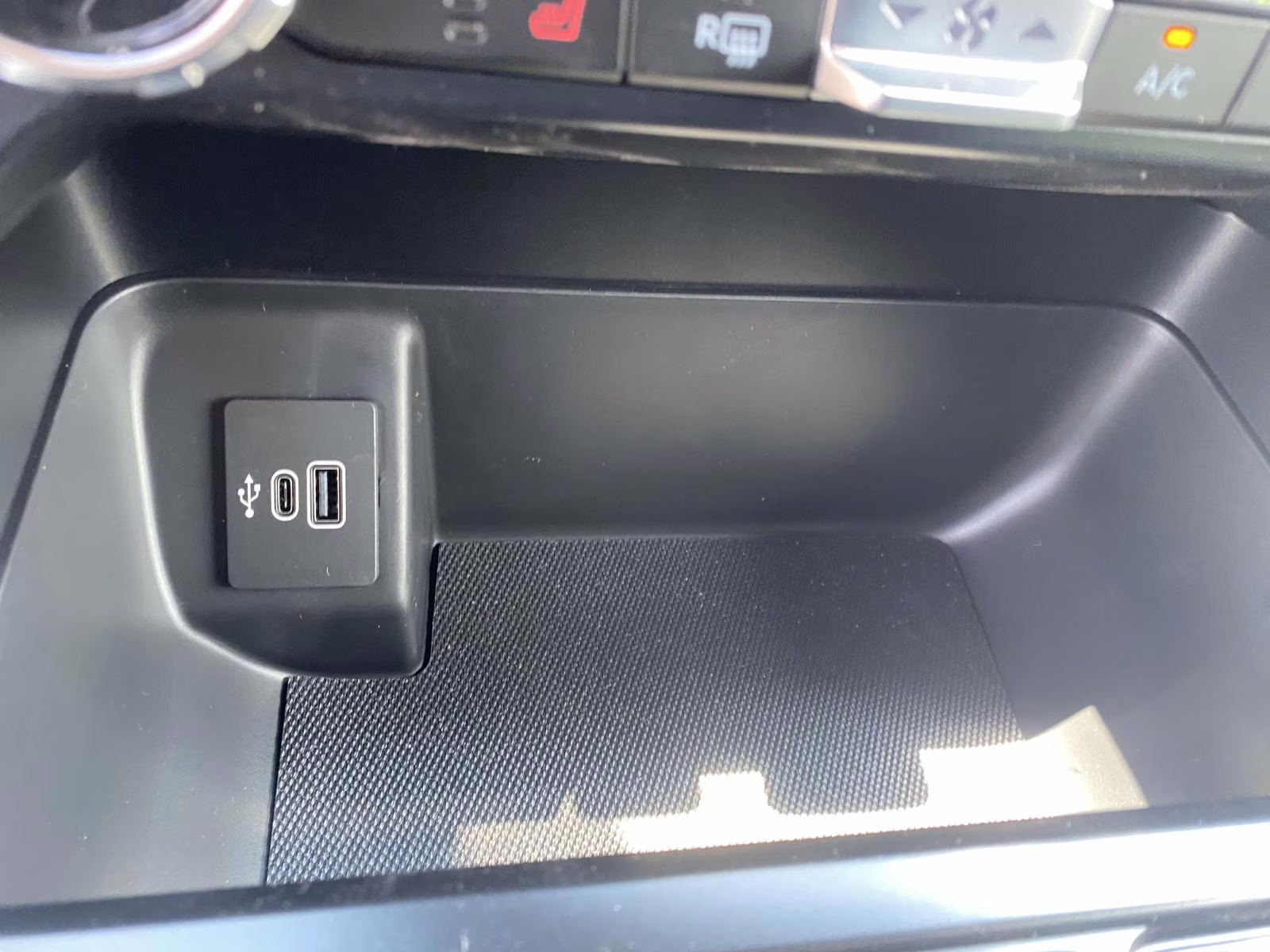 2025 Iconic Silver Metallic Ford F-150 XLT 4X4 Truck