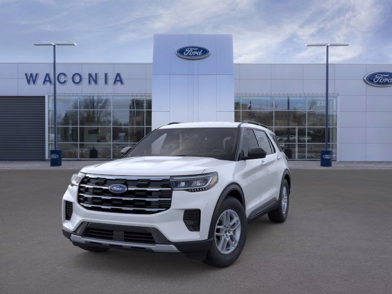 2026 Space White Metallic Ford Explorer Active 4X4 SUV