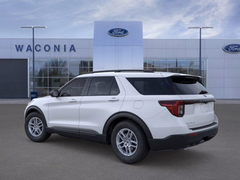 2026 Space White Metallic Ford Explorer Active 4X4 SUV